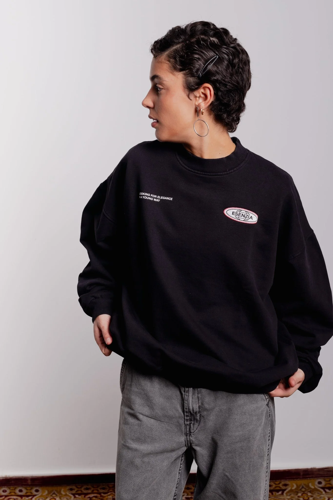 BLACK SATURNO CREWNECK - Image 11