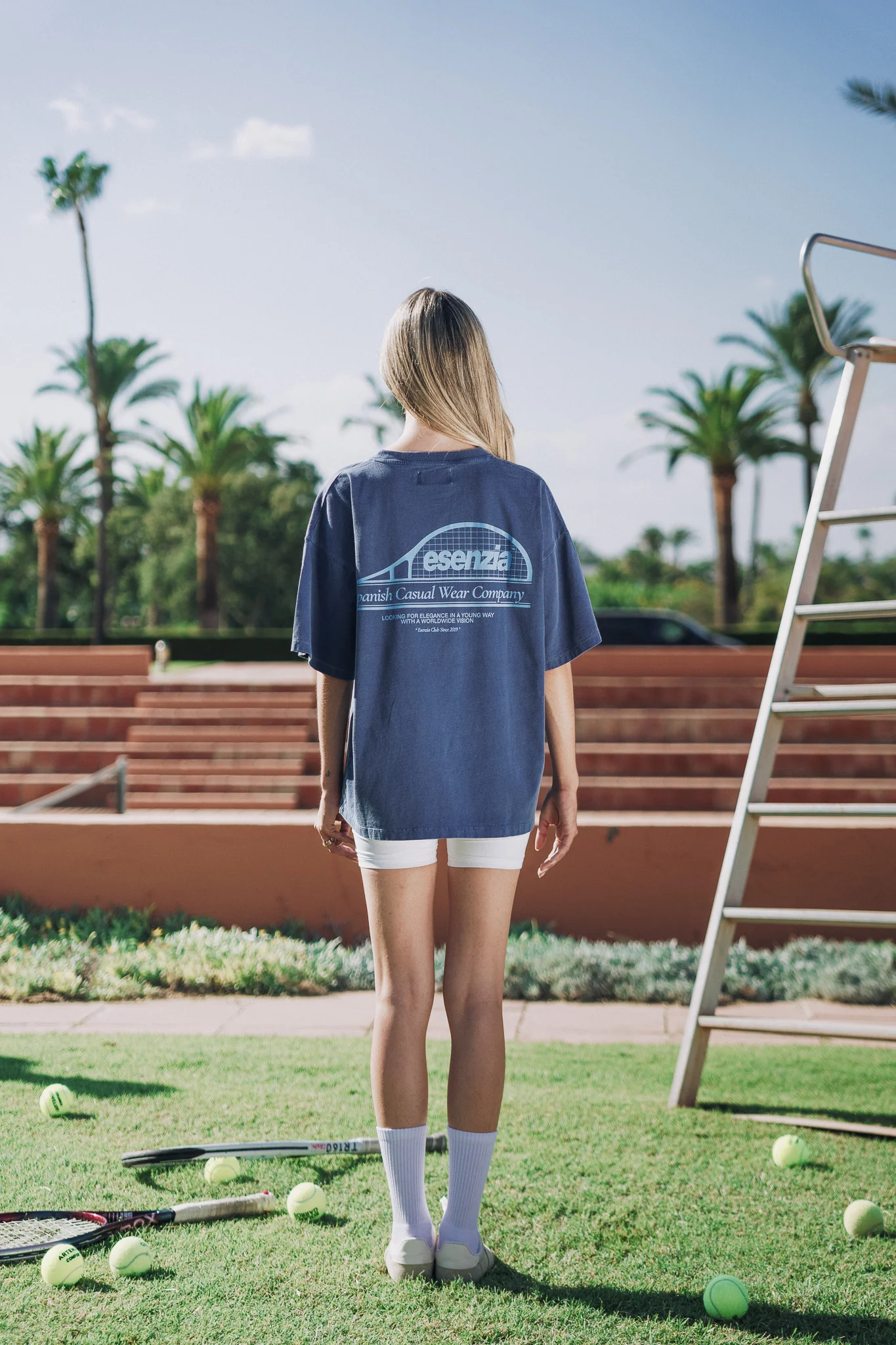 BLUE RUNWAY TEE - Image 10