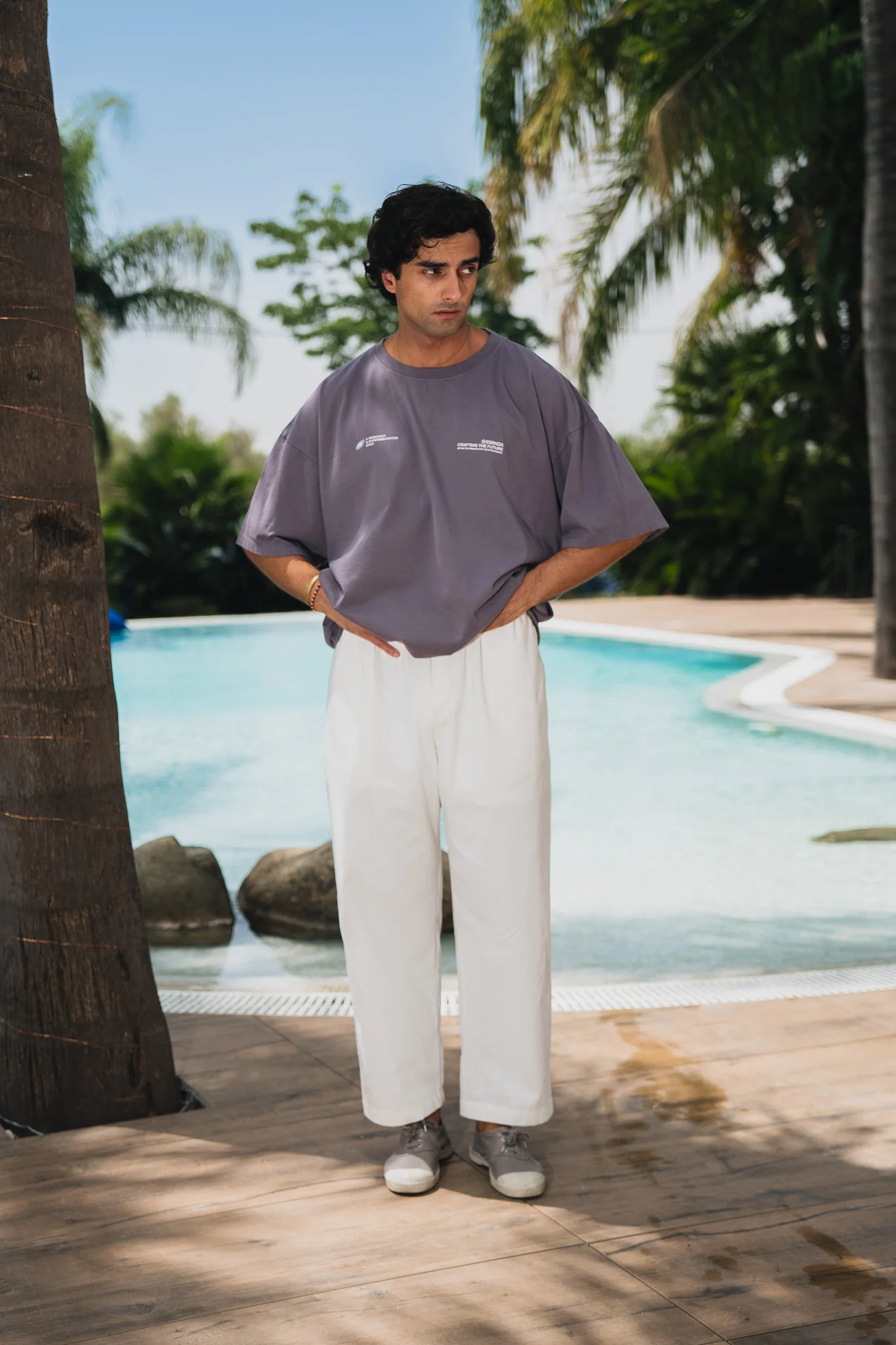 CHARCOAL DREAM TEE - Image 6