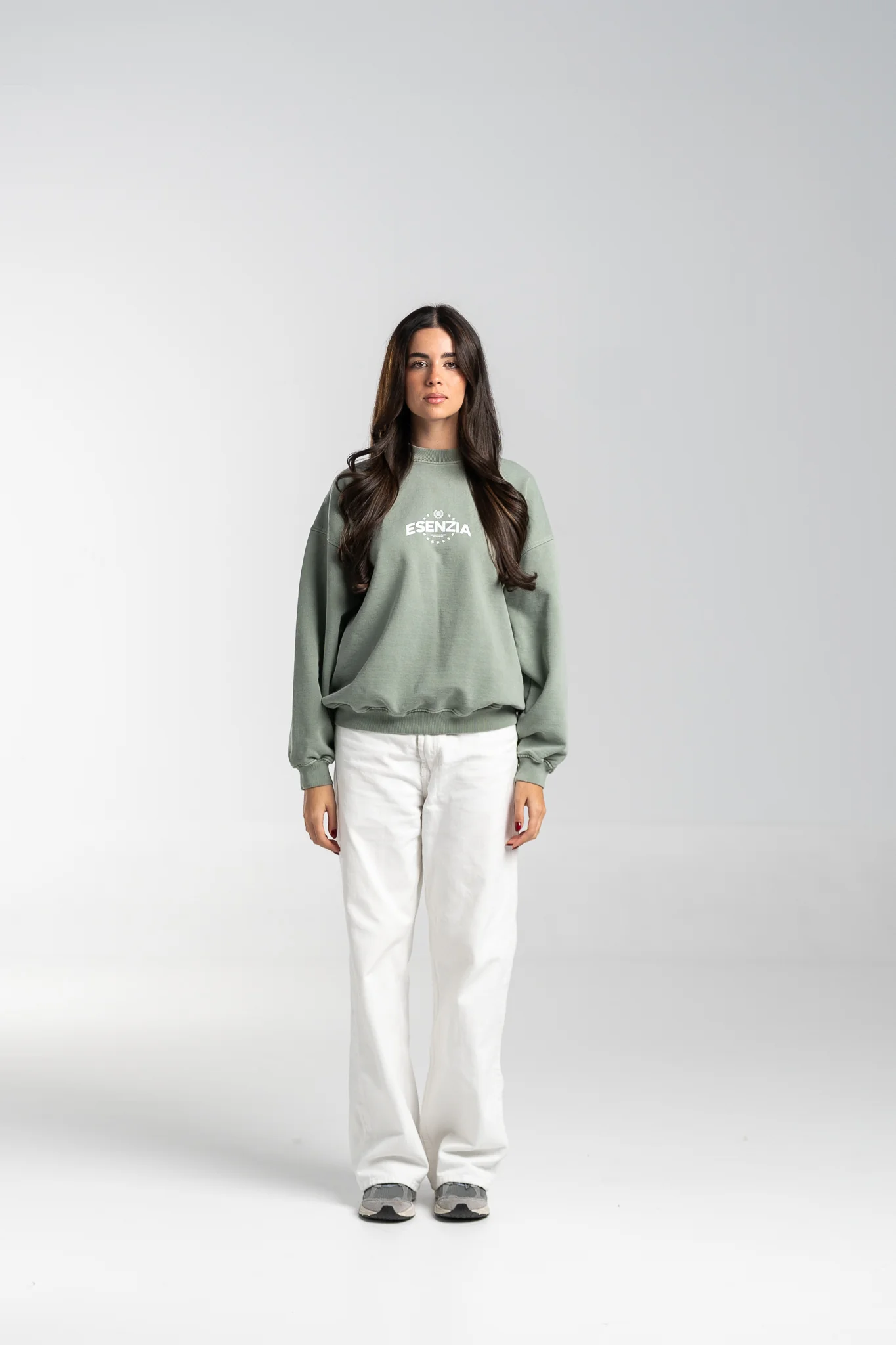 GREEN OUTLAST CREWNECK - Image 3